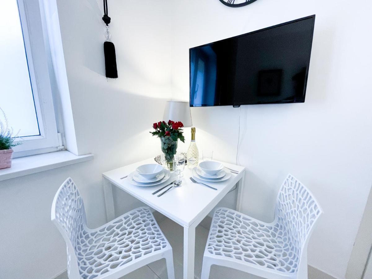 Superapart Tamka Ministudio, Family Friendly Abode Warschau Buitenkant foto